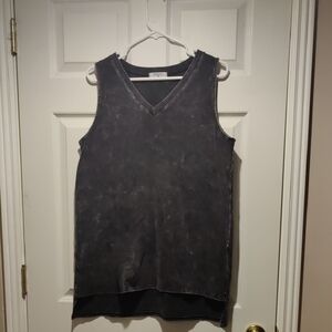 Women's Gray Sleeveless Top